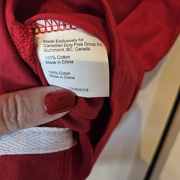NWT Canada maple leaf red tshirt size XL. - Picture 6 of 6